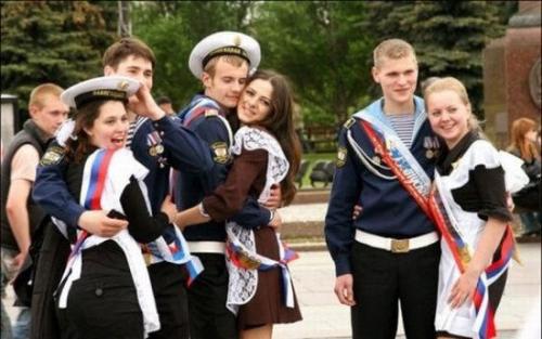 俄罗斯高中留学一年要多少钱